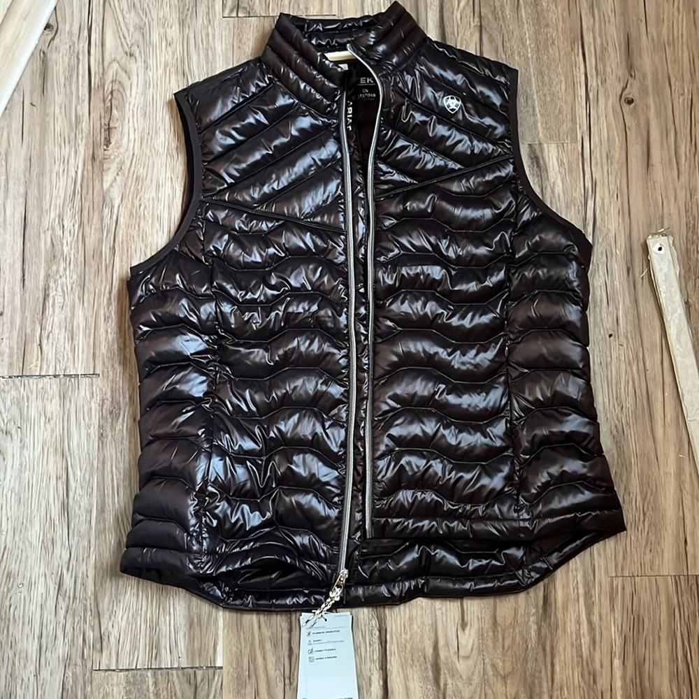 Artist “ideal down vest” NWT
